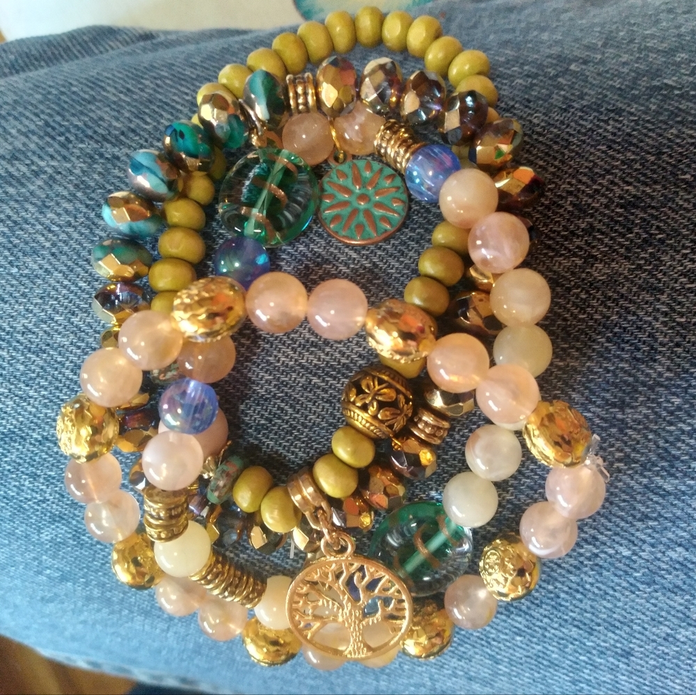 Boho Stretch Bead Bracelets 🌼 - Picture 10 of 10
